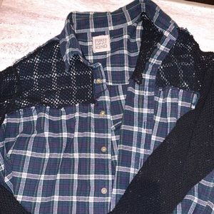 LF flannel w mesh detailing